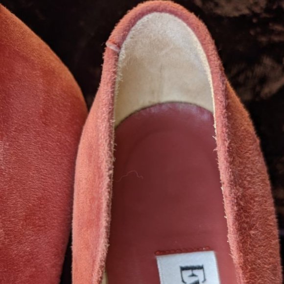 Vintage 1980s Designer Evan-Picone Suede 2-1/4" Heels Pumps, Pewter Accent 7.5 - Picture 12 of 16